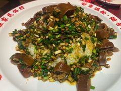 活海肠捞饭-鱼满舱·鲜活海鲜·正宗鲁菜