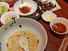 -李犟大爆鳝面·手工蟹黄包(湖滨西湖店)