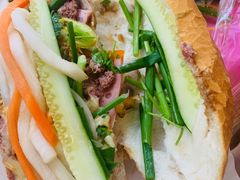 -Bánh Mì Huynh Hoa