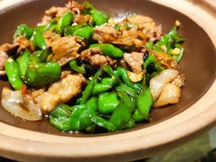 碾辣椒炒肉-吃饭皇帝大土家民族菜(正大广场店)
