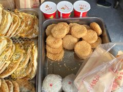 -钱记包子糕团