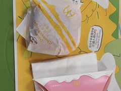 -麦当劳(轻轨曹杨路店)