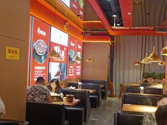 大堂-蜀香三绝·牛蛙·烤鱼·天府炒鸡(安丘泰华店)
