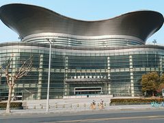 -上海跨国采购会展中心