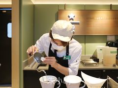 -星巴克臻选(上海中环广场2F店)
