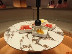 -涨巢·潮玩水疗局