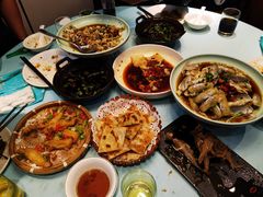 -小老板海鲜酒家(董家渡店)