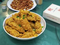 咸蛋黄鸡翅-谢记上海大排档(长寿路店)