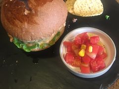 -HIGH FIVE哈福手工汉堡(桂林路店)