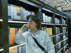 -新华书店(新街口旗舰店)