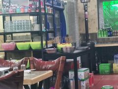 大堂-立三风味烧烤