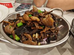 -江城燕子大排档(江汉路步行街店)