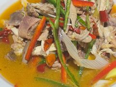 新疆特色椒麻鸡-胖老汉椒麻鸡清真新疆菜(西御街店)