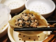 -馋三尺蟹粉小笼(人民广场店)