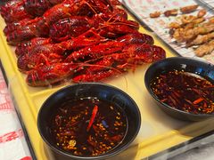 -肥肥虾庄·金牌油焖大虾(汉街SKP店)