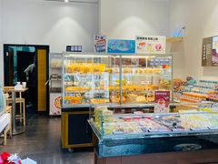 -皇冠幸福里动物奶油生日蛋糕(常青中路店)