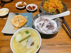 -茶花妹子云南餐厅(传媒大学店)