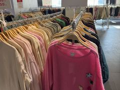 -燕莎奥特莱斯购物中心