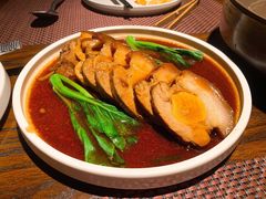 咸蛋黄红烧肉-肴约·花园式餐厅(湖里店)