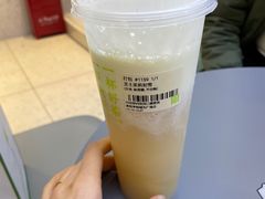 -奈雪的茶(亨特国际广场店)