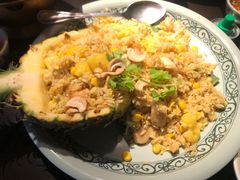 -大头虾越式风味餐厅(光明广场店)