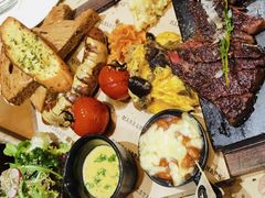-Mark&Mars Restaurant