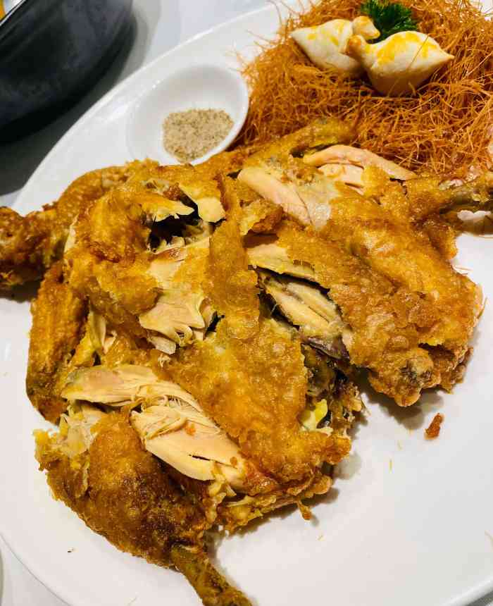 真爱中国餐馆(交大店)-"环境不错,服务挺好,团购实惠,还额外赠送.