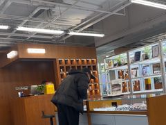 -无奔眼镜·蔡司·依视路授权店(马家堡店)
