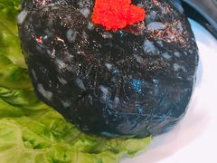 鱼籽虾滑-鲜入围煮花胶鸡海鲜火锅