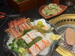 -山川小町·极番烧肉(新地假日广场店)