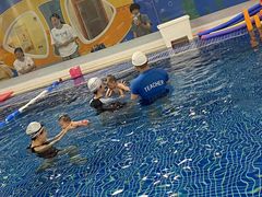 -蓝旗亲子游泳(范湖万达广场店)