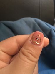 -一笔绣狂草美甲坊