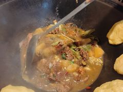 -哈尔滨烧烤·山河村铁锅炖(交大店)
