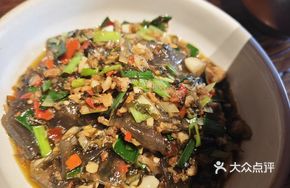 Old Pickled Vegetable Stir-Fried Rice Noodles