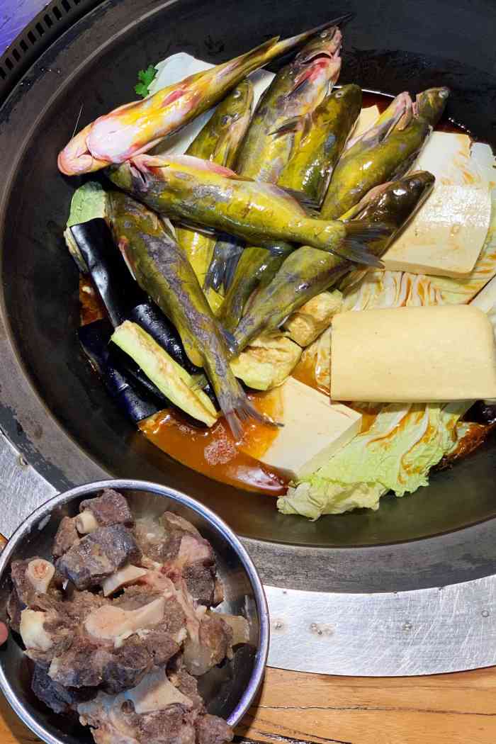 1340人赞7我是风儿你是啥9月25日 16:58打分每家一道推荐菜「锅出溜」