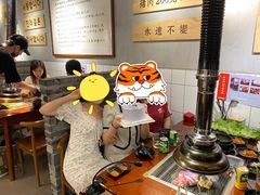 -肉甲韩国木炭烤肉(新壹街1店)