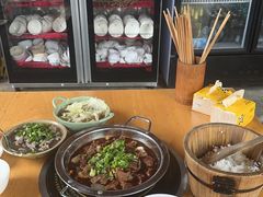 -大众跷脚牛肉馆·非遗传承单位(峨眉山店)