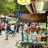 廣州 | 在紅綠燈🚥間の咖啡新店，竟然還賣花💐