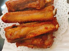 蒜香排骨-红星光发煲仔饭(文海店)