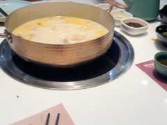 -洪氏嗨捞·猪肚鸡火锅(阳光天地店)