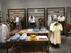 -URBAN REVIVO(佛山南海万达广场店)