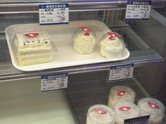 -白玉兰食品甜凤店(合生汇店)