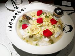 渔夫水果酸菜鱼-江渔儿酸菜鱼·拔草餐厅(虎门君乐汇店)