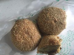 芝麻烧饼-护国寺小吃(左家庄店)