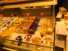 -好利来(曲江龙湖店)