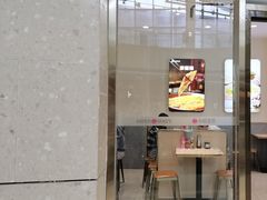 -小杨生煎(金山百联购物中心3楼店)