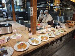 -艳阳天民俗村(公园路店)