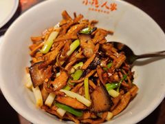 腊肉炒笋-小隐人家(乐松店)