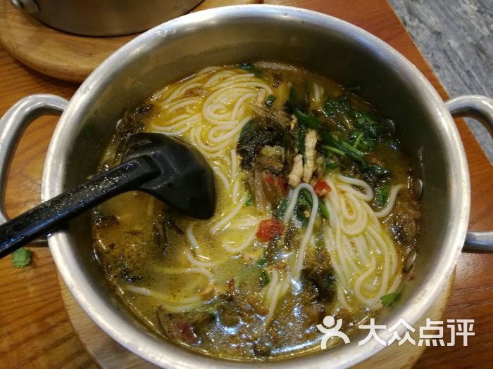 状元阿哥大骨过桥米线(奥园广场店)图片 - 第1张