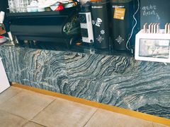 -UNI UNI(环亚凯瑟琳店)